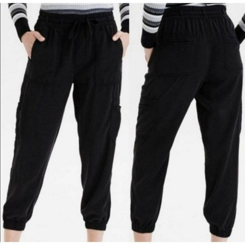 AE Black Cargo Joggers